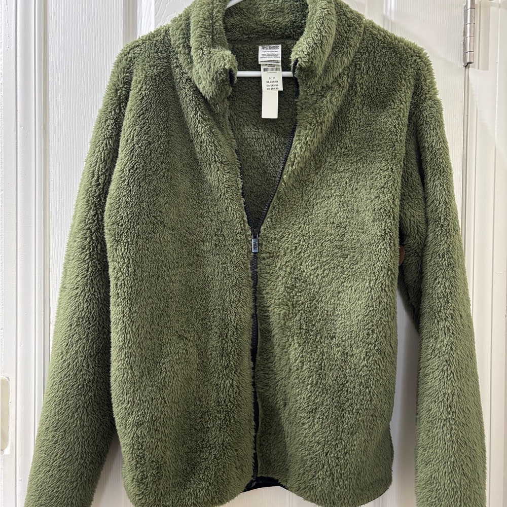 New with tags, super soft and warm .